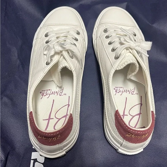 Women's White Leather Blowfish Sneakers - Picture 2 of 5